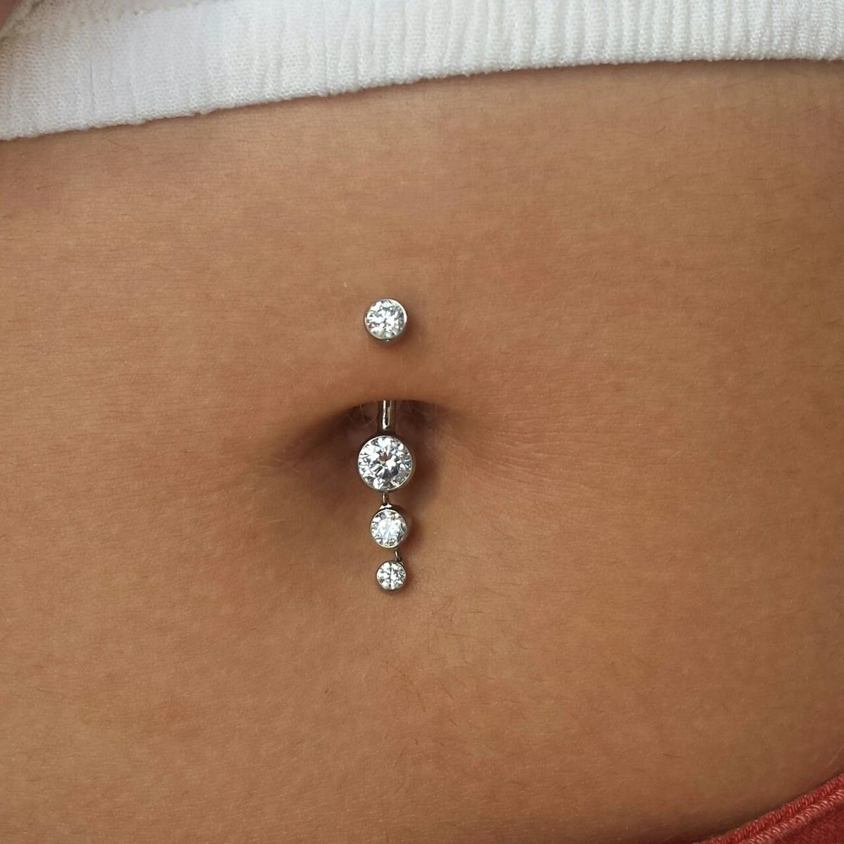 Piercing en el lóbulo con aro