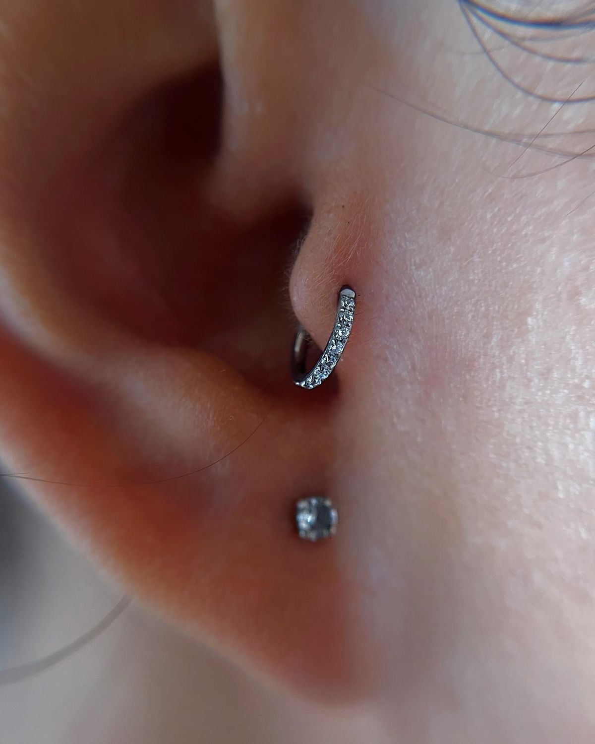 Perforación Tragus en la oreja